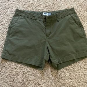 Old Navy olive green cotton blend short 10